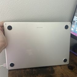 MacBook Air M2 2022 13 inch