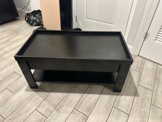 Like new coffee table free delivery Newark Irvington East orange
