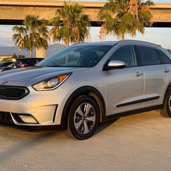 2017 KIA Niro