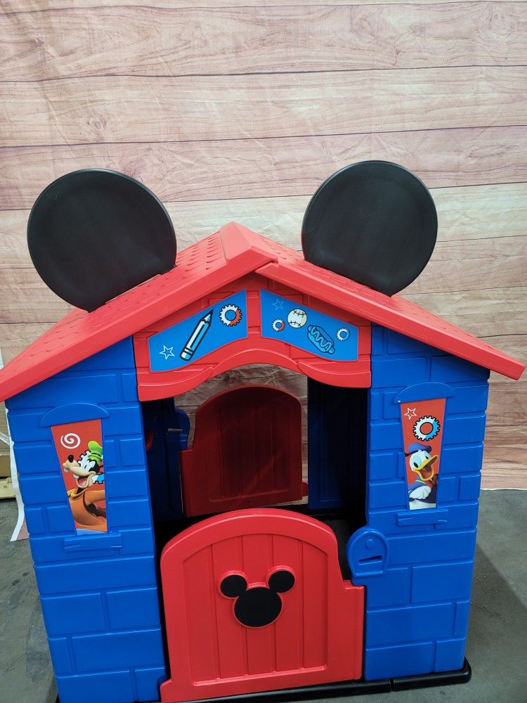 Disney Mickey Mouse Plastic Indoor,Outdoor Playhouse with Easy Assembly