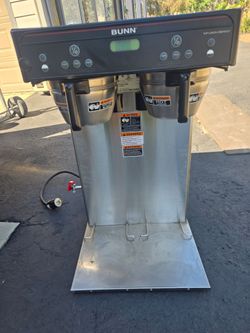 BUNN Commercial 2 urn coffee maker