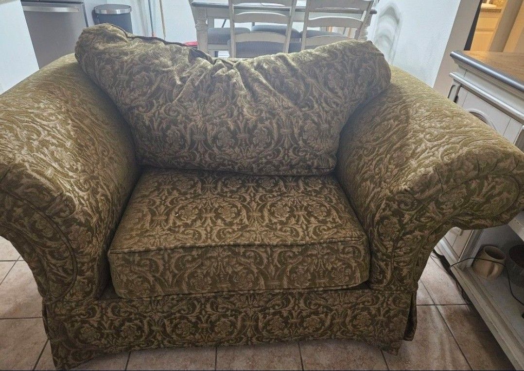 Free Sofa