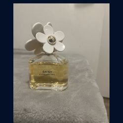 Marc Jacobs daisy perfume