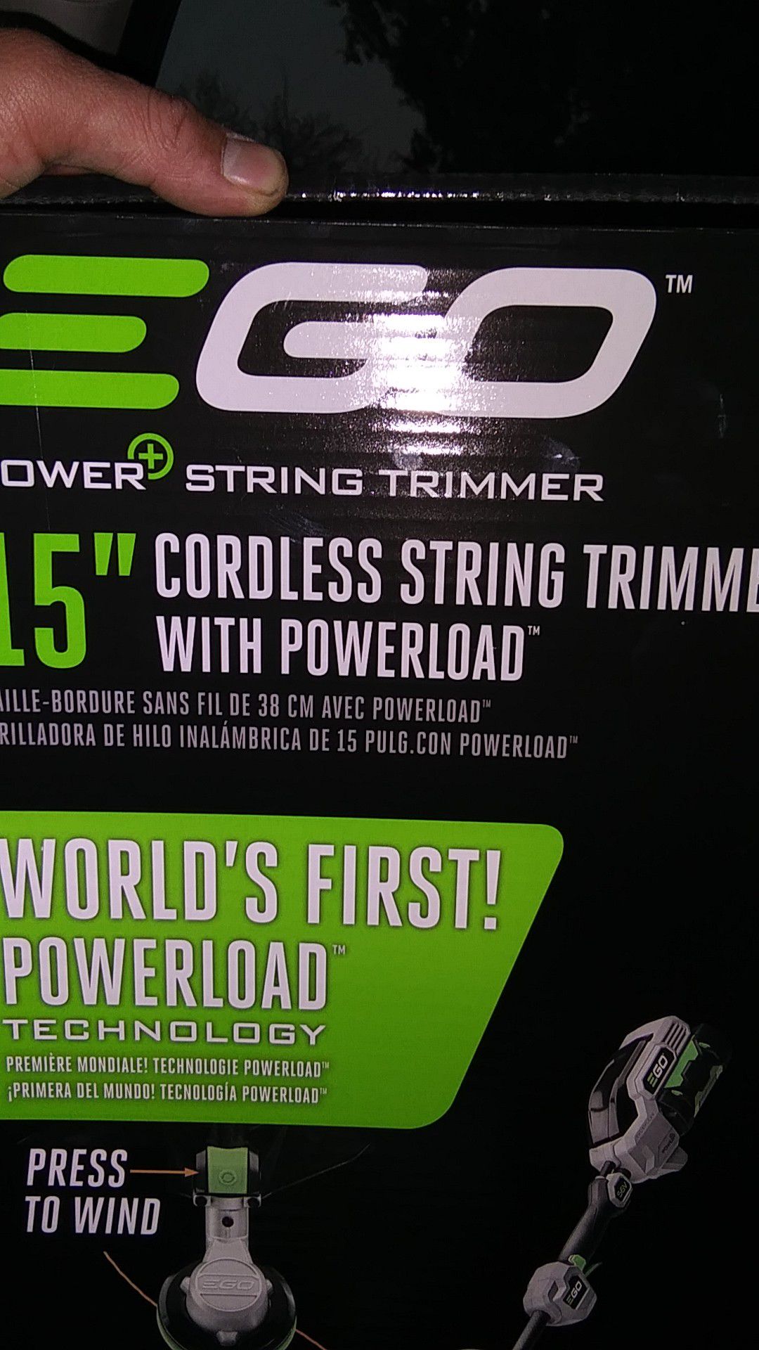 EGO 15" cordless String Trimmer With Powerload