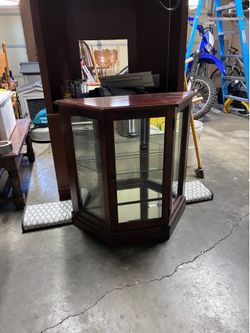 Display Cabinet
