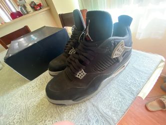 Jordan 4s