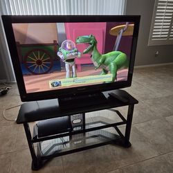 $40 Plasma tv w stand just Tv $30