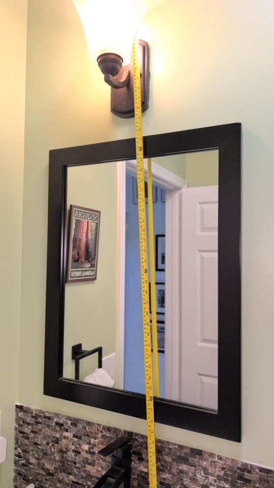 3 Pieces Bathroom Lamp ,Wood Mirror And Floating Shelf All $15. 3 Piezas Espejo Madera , Lampara