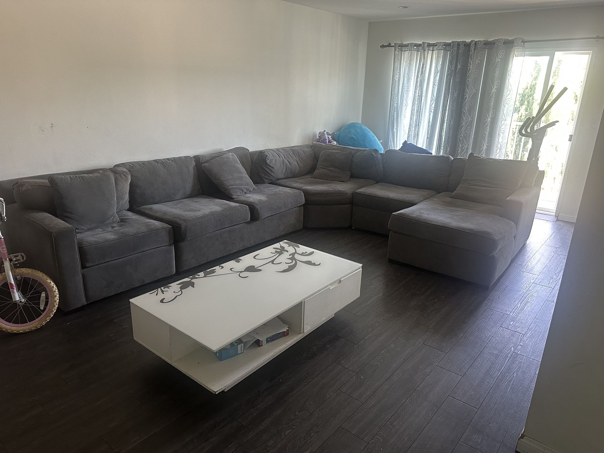 Sofa Set