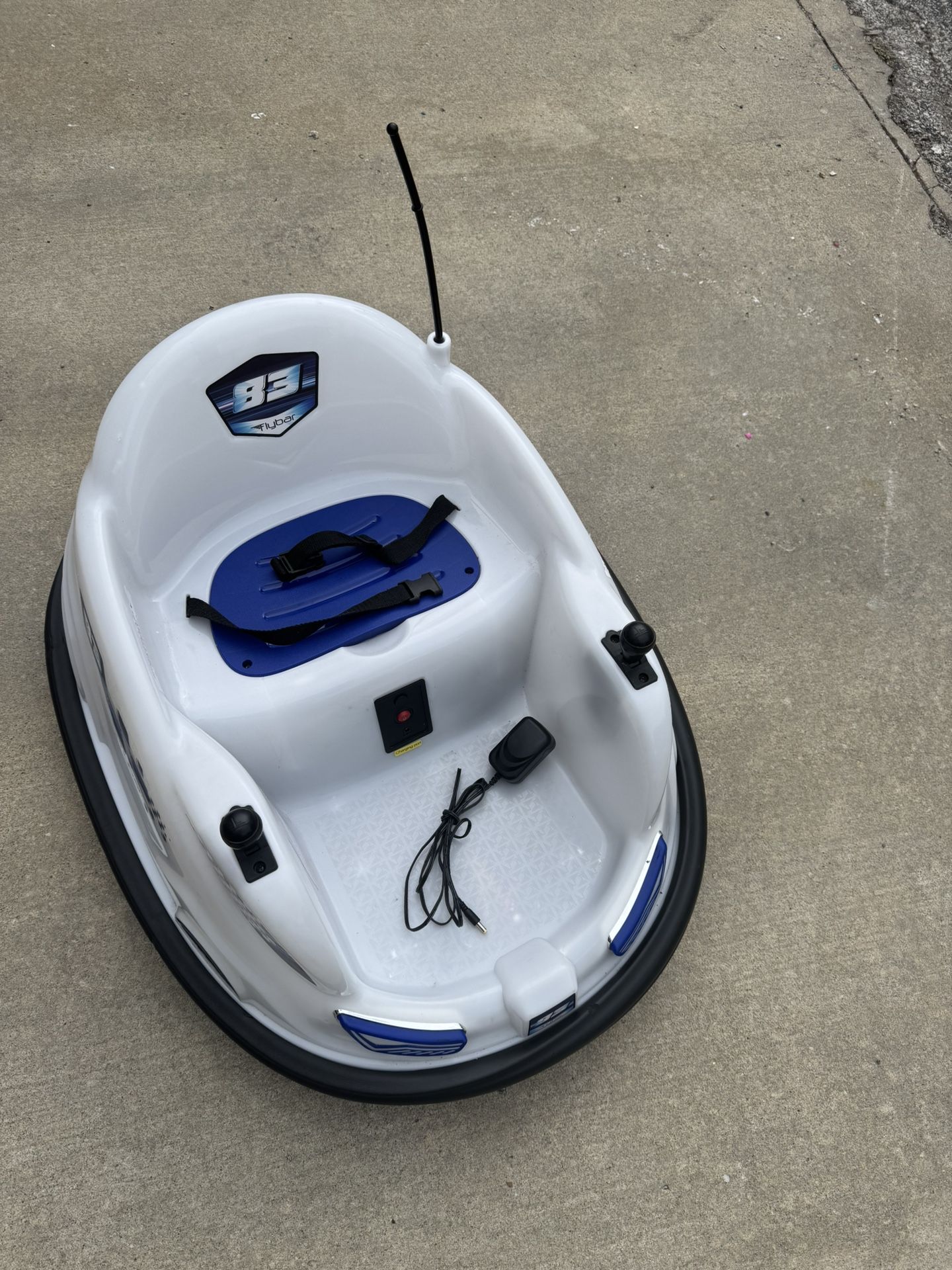 Flybar 12V Ride on GLOW Bumper Car