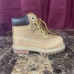 TIMBERLAND TODDLER KIDS 6" CLASSIC WHEAT RESISTANT BOOTS SIZE 5