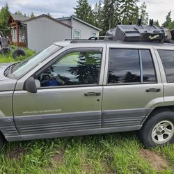 1998 Jeep Grand Cherokee Laredo PART OUT 
