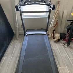 Nordictrack store c800 treadmill