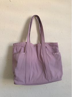 Lululemon tote bag