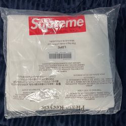 Supreme x Louis Vuitton Box Logo T-Shirt for Sale in Beverly Hills, CA -  OfferUp