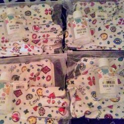 NEW. 100% Authentic BRIGHTON Face Mask Set.  Lot Of 4 Thumbnail
