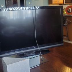 42 Inches  Vizio  Tv