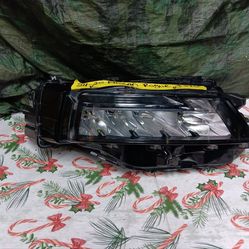 2024-25 Nissan Rogue Right Headlight