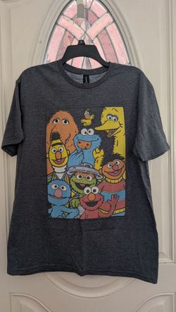Men's T-Shirt Gildan soft style size large