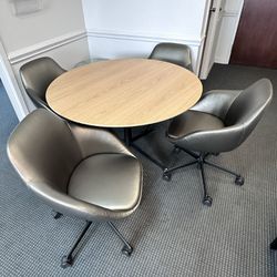 Modern Table And Chairs Set