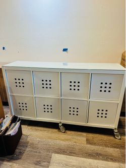 Ikea kallax shelf 8 inserts and wheel