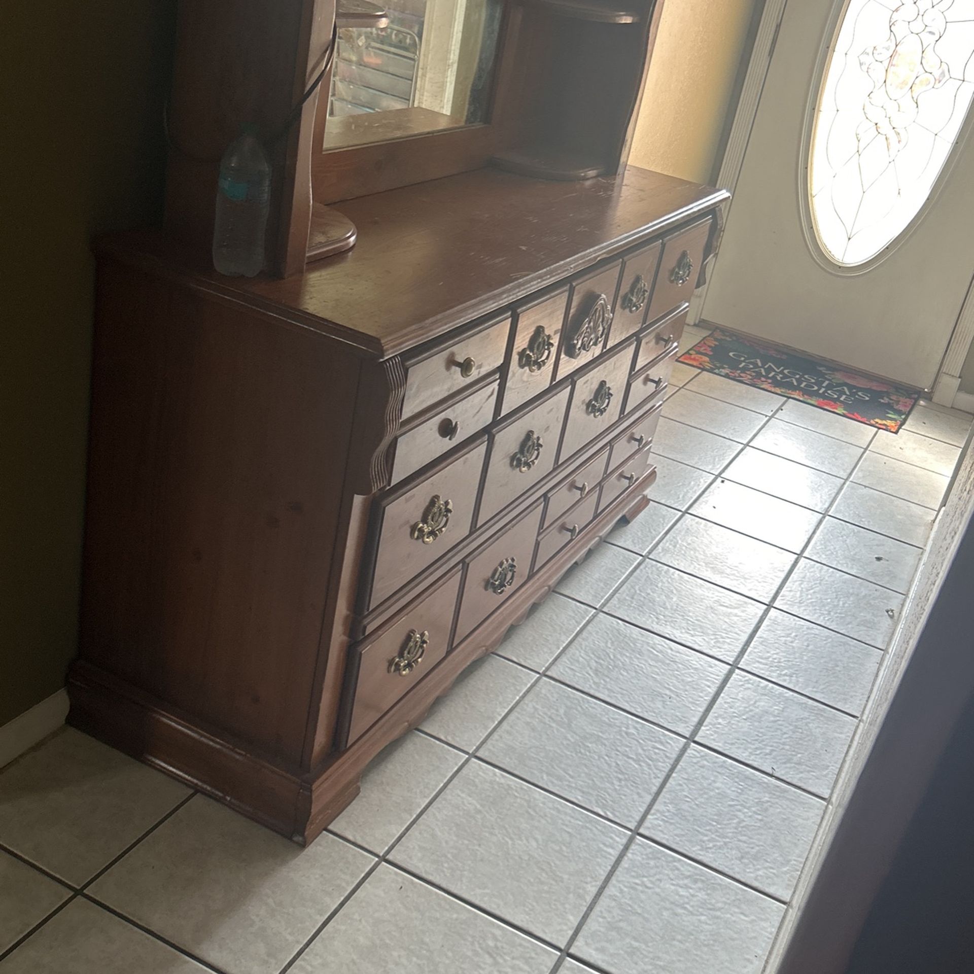 Dresser With Vanity Mirror