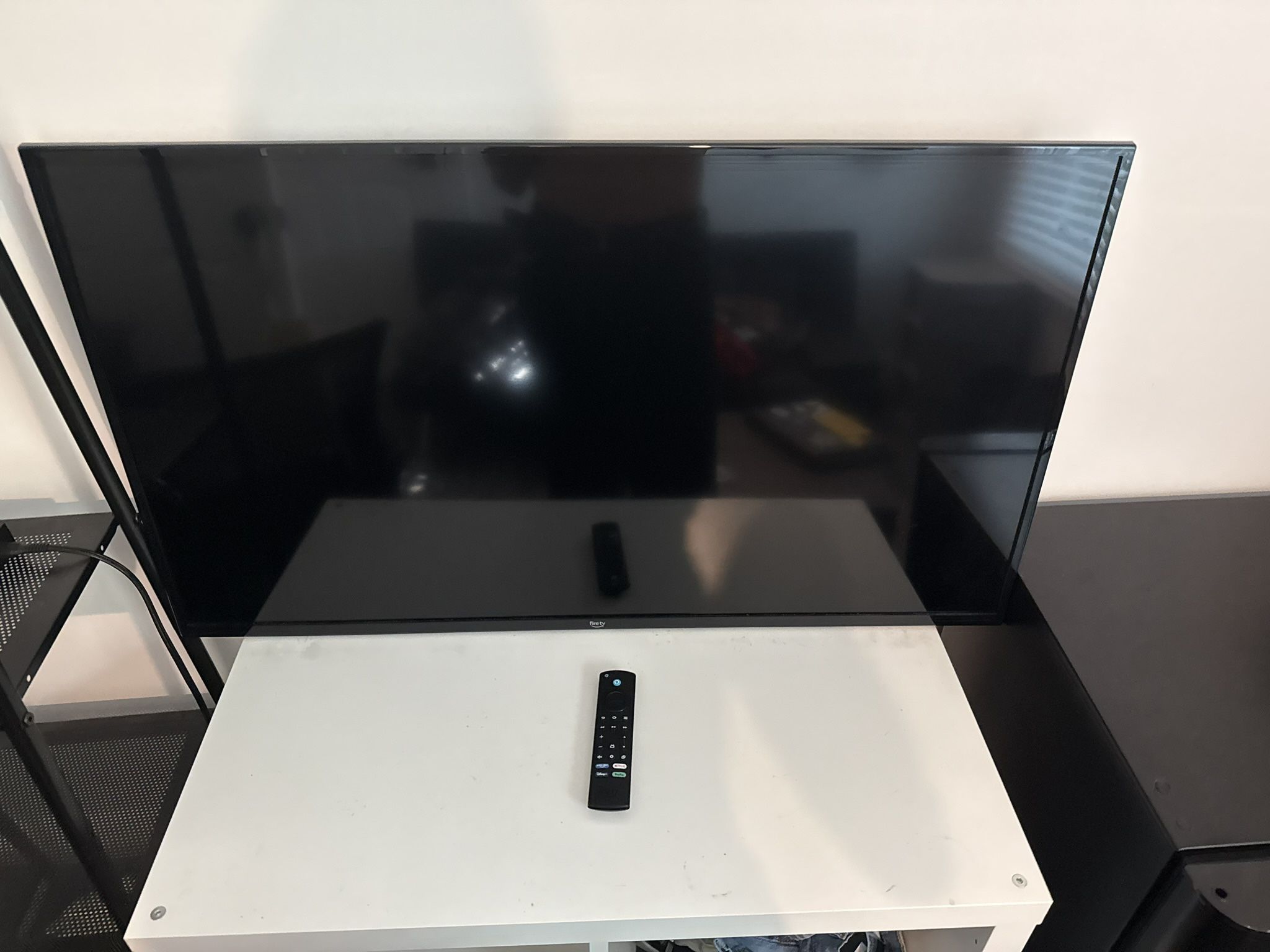 Amazon Fire TV 40” (2-Series, 2024 Model)