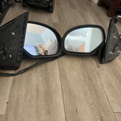 08-13 gm truck power folding mirrors w/Driver switch