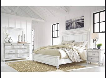 Queen bedroom set