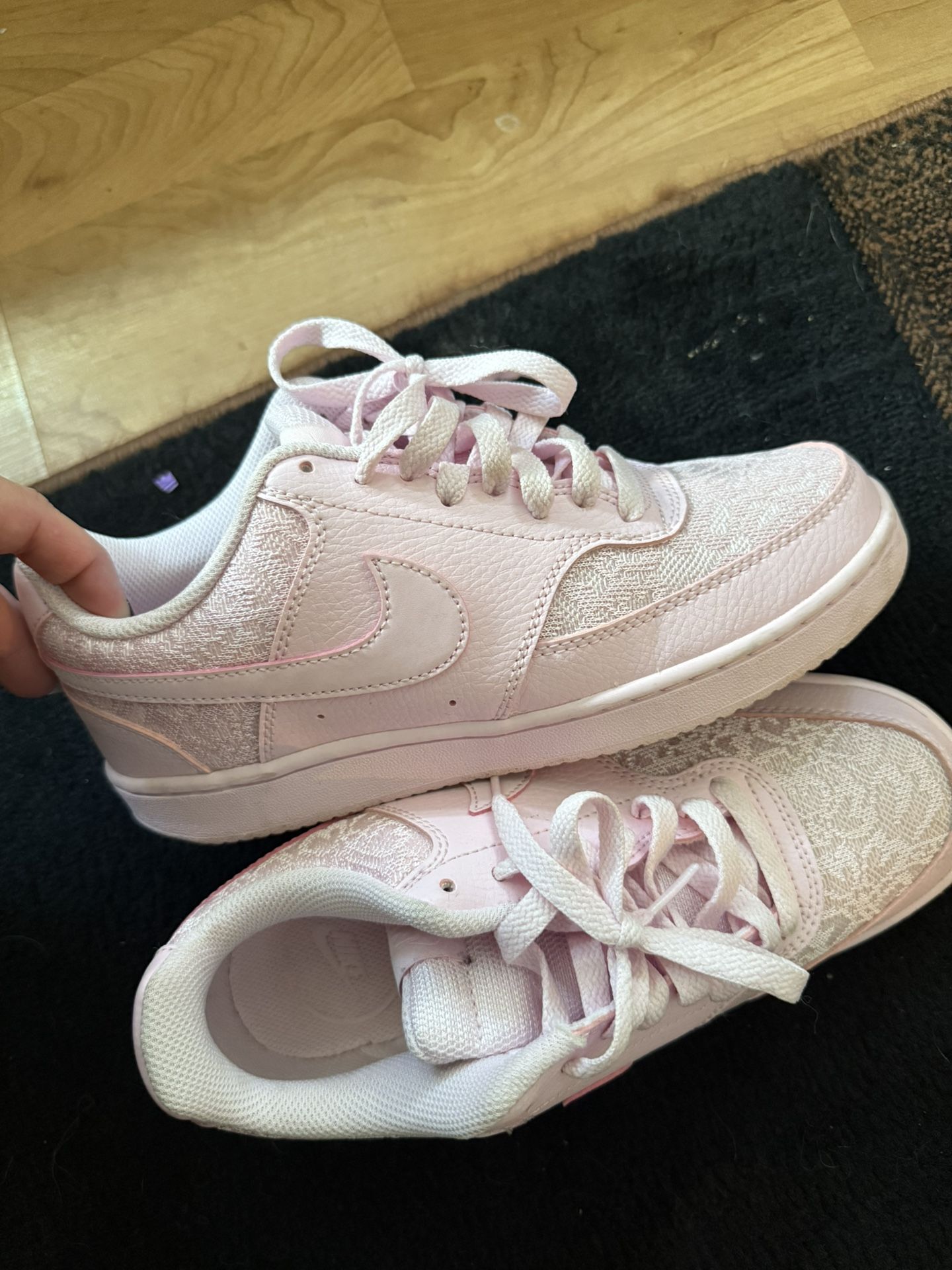 Nikes Baby Pink 7 1/2 