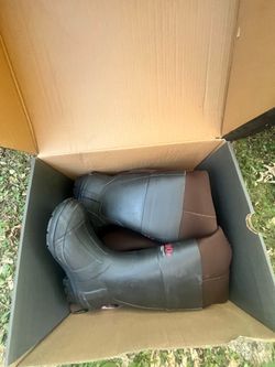 WADERS FOR SALE SIZE 9