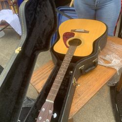  ⸻  🎸 Yamaha F325 Acoustic Guitar + Hard Case + Tuner