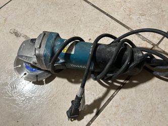 Makita Grinder