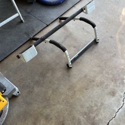Pull Up Bar