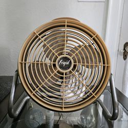 MCM Electric 12 Inch Tabletop Fan By Frigid