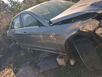 Parts Mercedes Benz e350