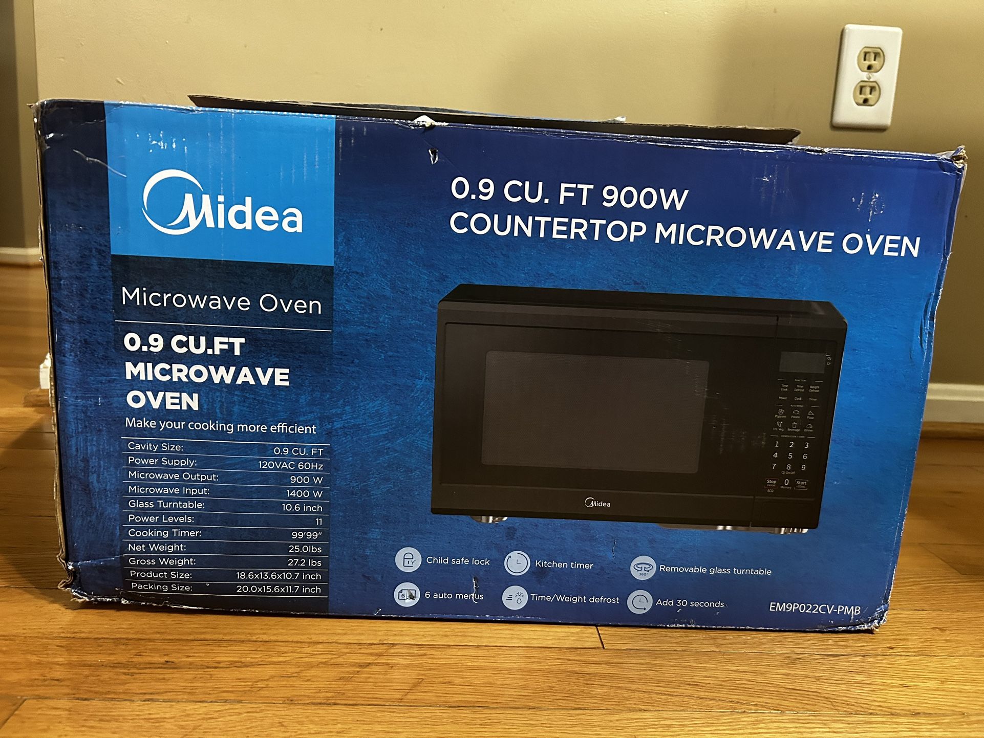 Midea 0.9 cu. ft. Countertop Microwave Oven NEW 