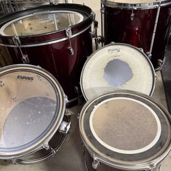 Used Pear Forum Series Shell Kit.