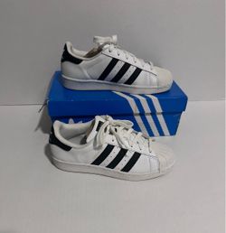 Adidas superstar  women’s shoes size 8