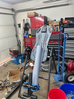 Back extension machine