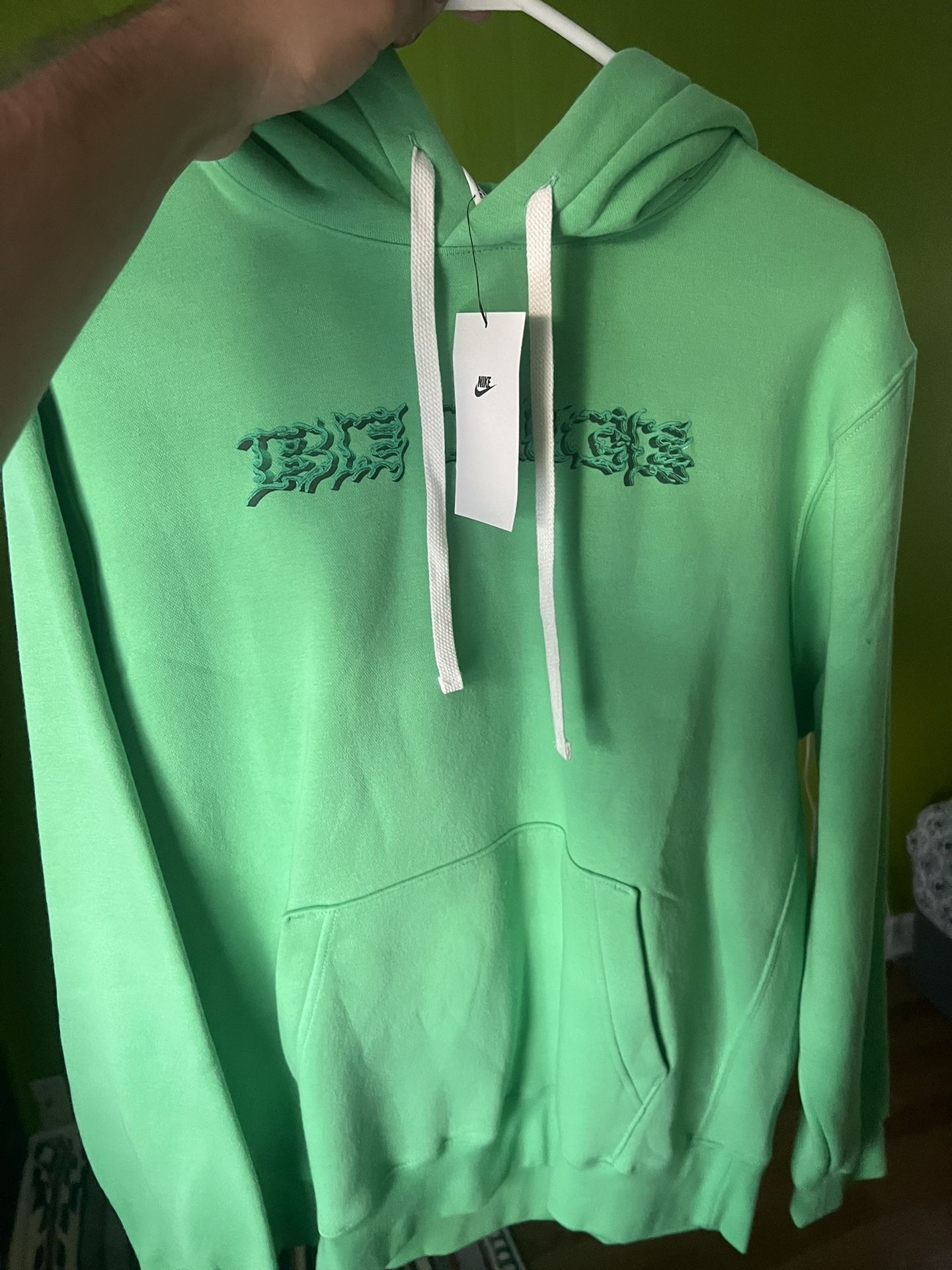 nike hoodie medium
