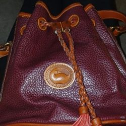 Vintage Dooney & Bourke Sling