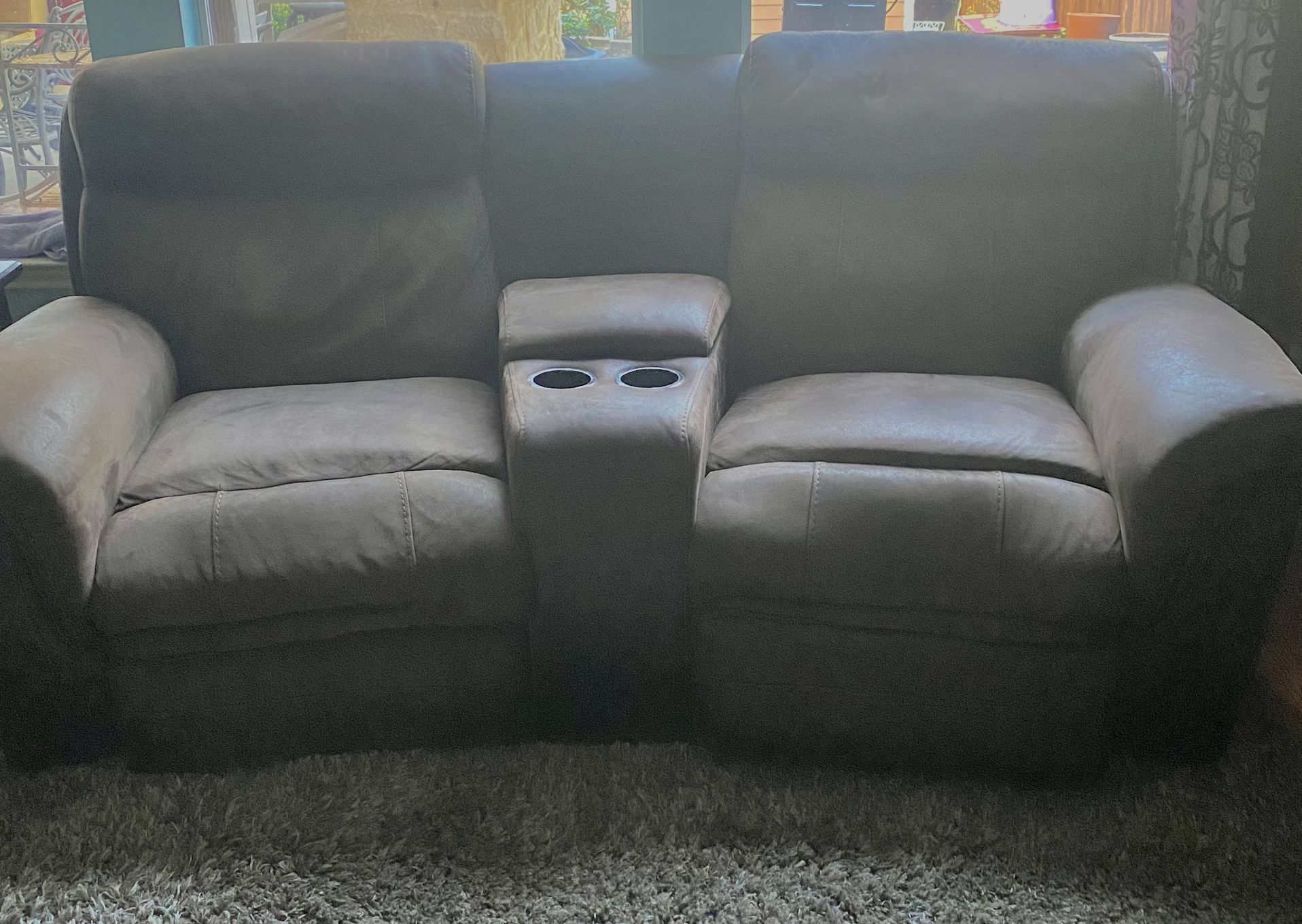 Electric recliner loveseat 