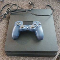 PlayStation 4, Slim Console and Controller