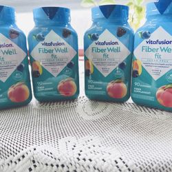 (4) VitaFusion Fiber Gummies Supplements
