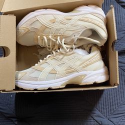 ASICS