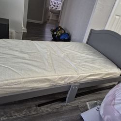 Toddler Bed/cama chiquita