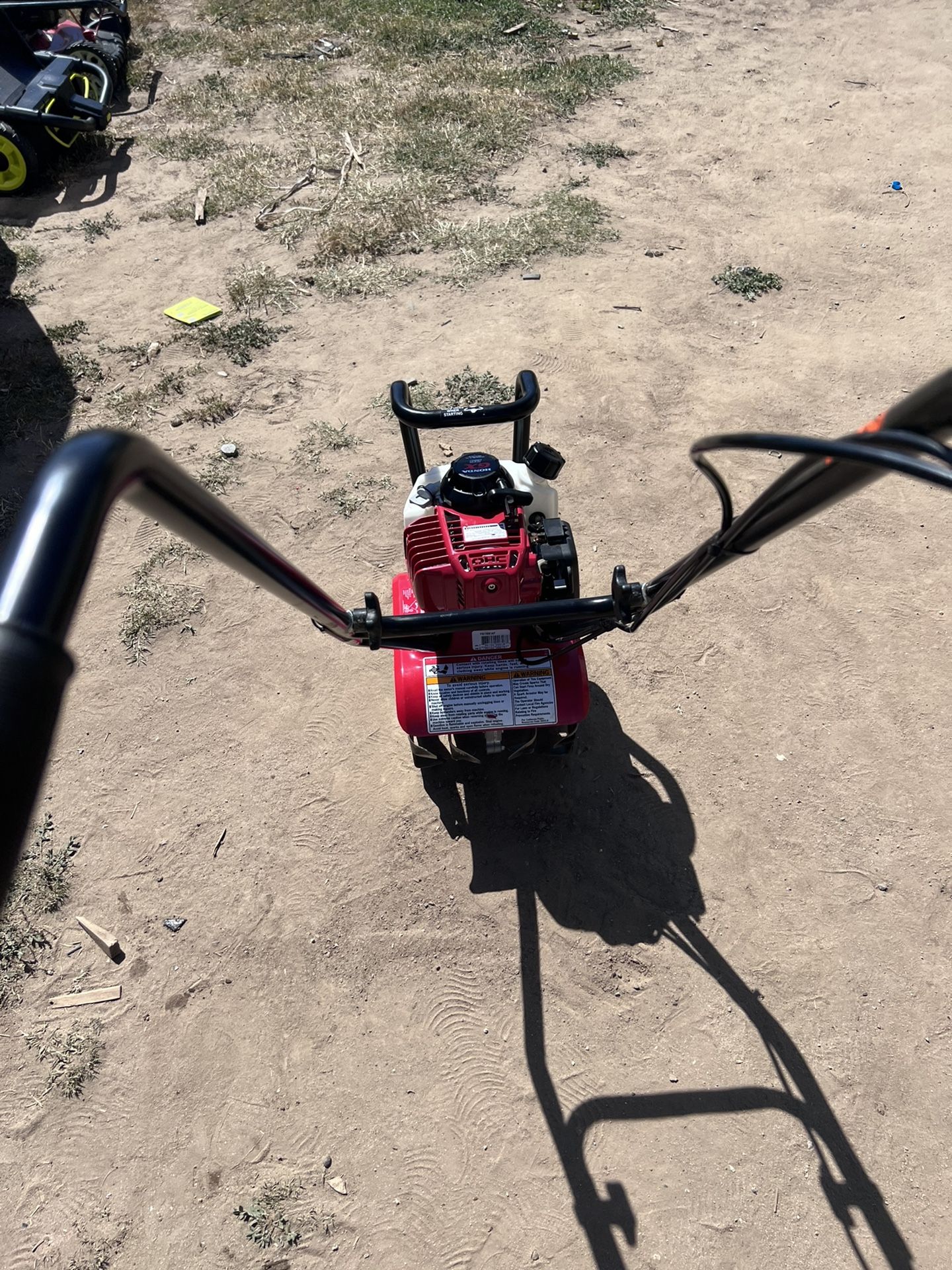 Honda 9 in. 25 cc 4-Cycle Middle Tine Forward-Rotating Gas Mini Tiller-Cultivator