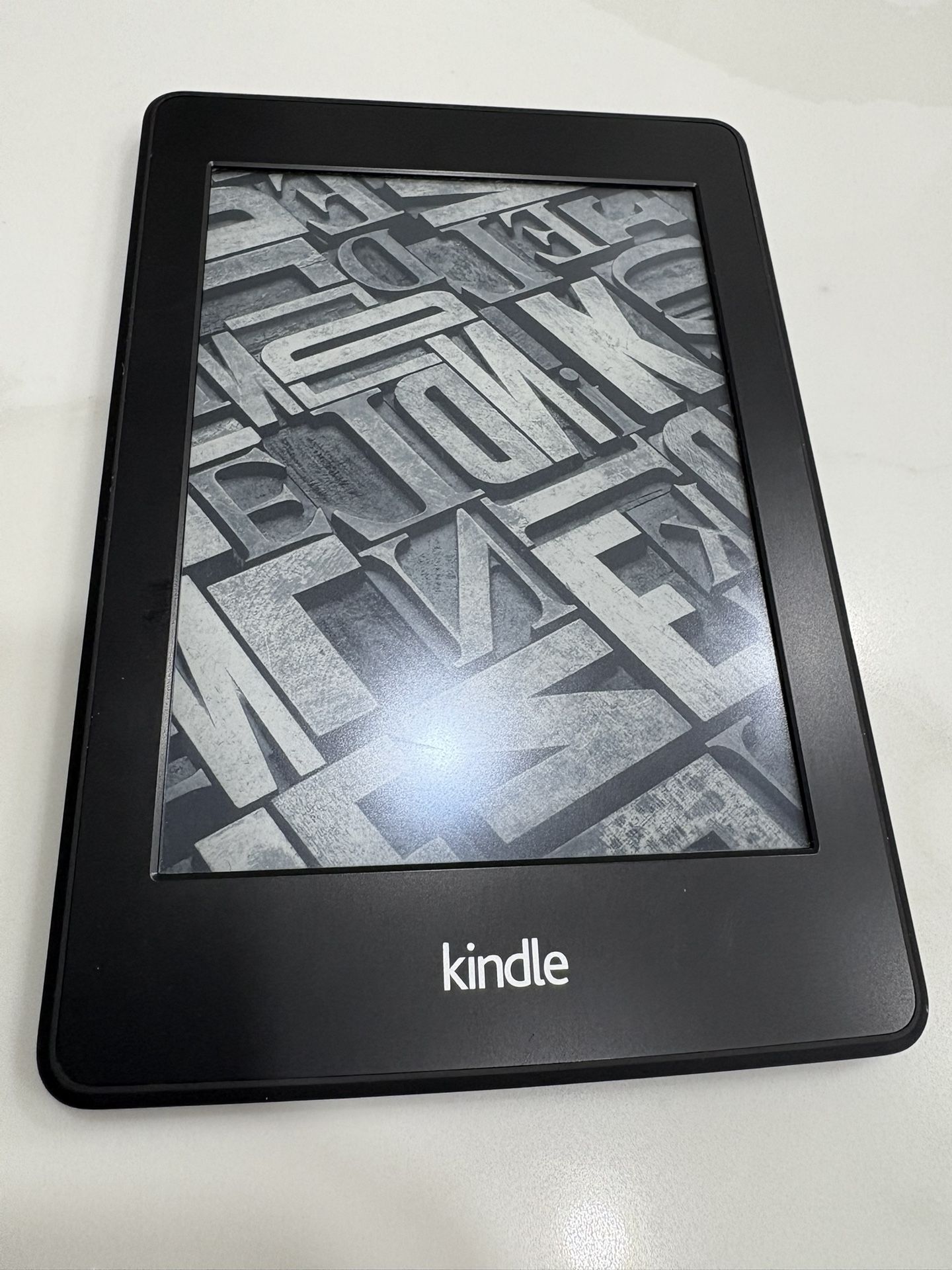 Amazon Kindle Paperwhite 6 Inch