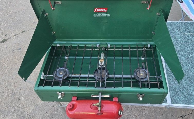 2 Coleman Stove